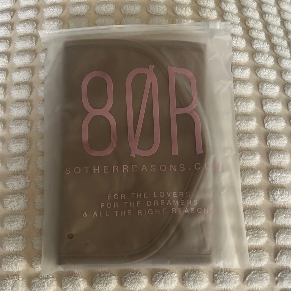 8 Other Reasons Tan Travel Bag